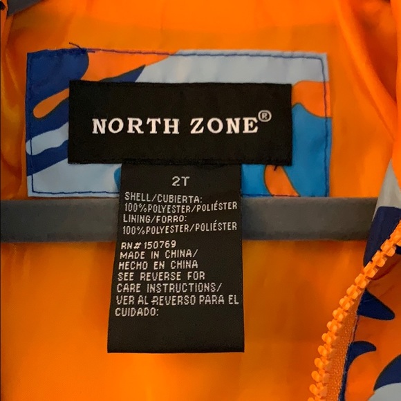 North Zone:Neon Camo Raincoat Size 2T - Picture 4 of 4